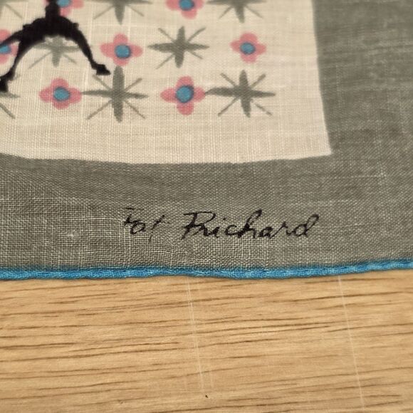 Pat Prichard Vintage Pocket HANKY Handkerchief, Hall Trees,Novelty 13x13in - Picture 3 of 6